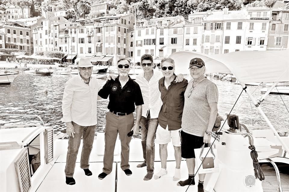 Raúl Briseño, Carlos Mayer, José Álvarez-Tostado, Antonio Longoria y Raúl Hinojosa recorrieron en el quinto día de su viaje a Italia las calles de Portofino, en el 2018.