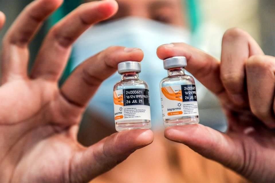 Las vacunas fabricadas por dos farmacéuticas estatales, Sinovac y Sinpopharm, se han exportado a 22 países, como México, Turquía, Indonesia, Hungría, Brasil y Turquía, según el Ministerio de Exteriores.