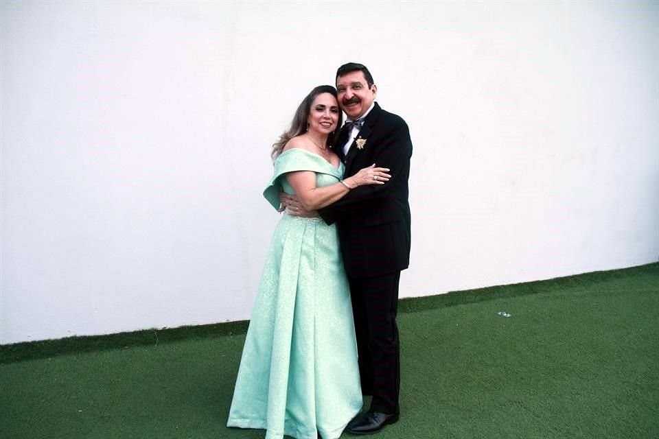 Silvia Téllez de Novelo y Juan Carlos Novelo Huerta
