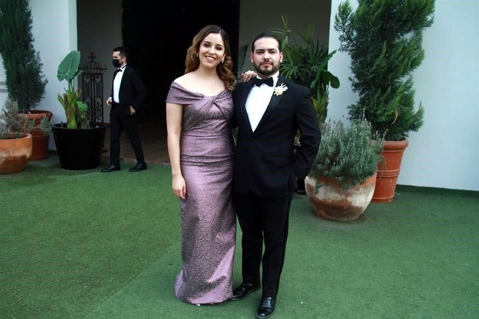 Stephanie Cavazos Rodríguez y Adrián Acosta Leal