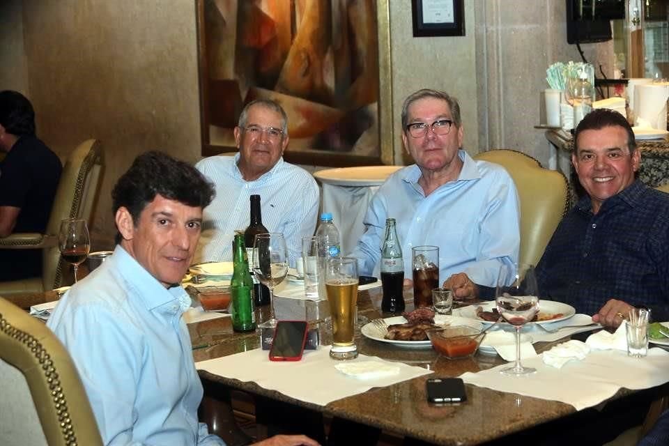 José Álvarez Tostado, Felipe Treviño, Arturo Torres y Carlos Rubio