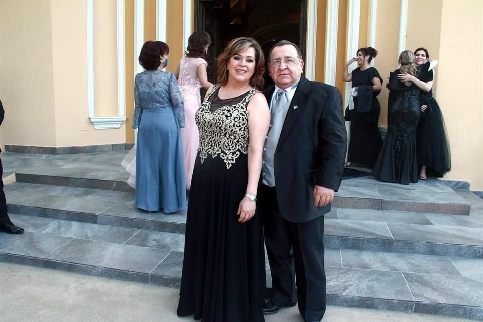 Esperanza Garza y Fortunato Villarreal