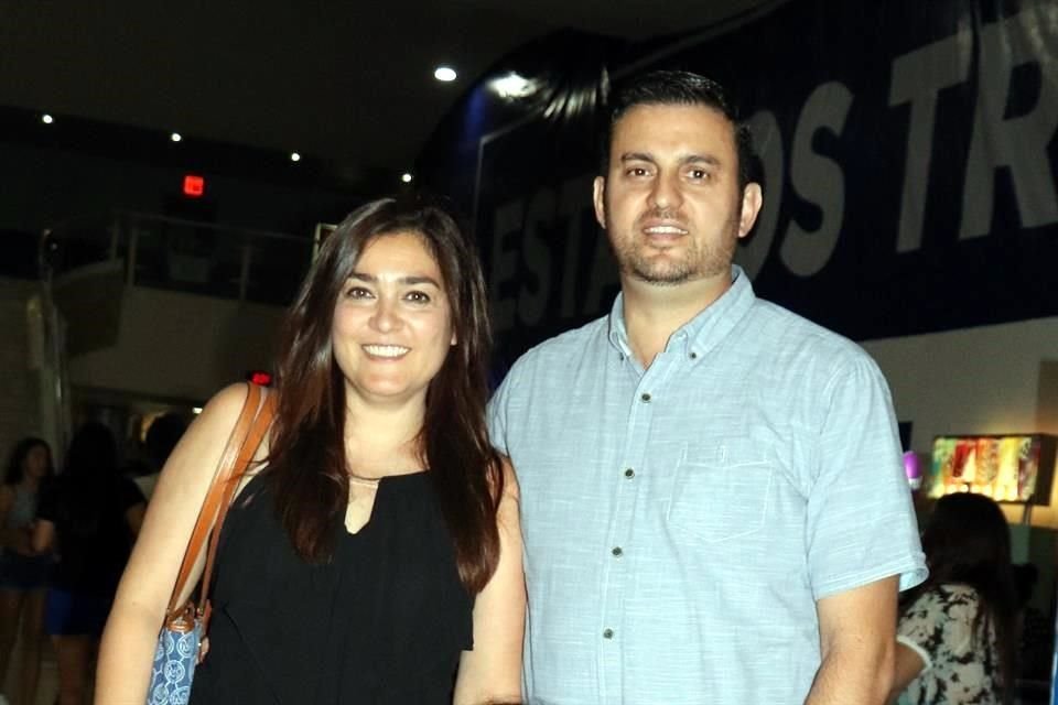 Lizbeth Treviño y Jorge Martínez
