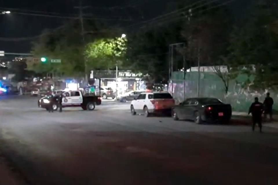 La agresión fue reportada alrededor de las 21:20 horas en el cruce de la Avenida San Rafael y Calle Nueva, hasta donde se trasladaron paramédicos de la Cruz Verde y Cruz Roja.