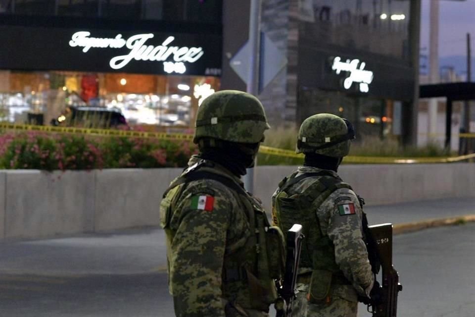 Dos hombres son ejecutados en una Taquería Juárez.
