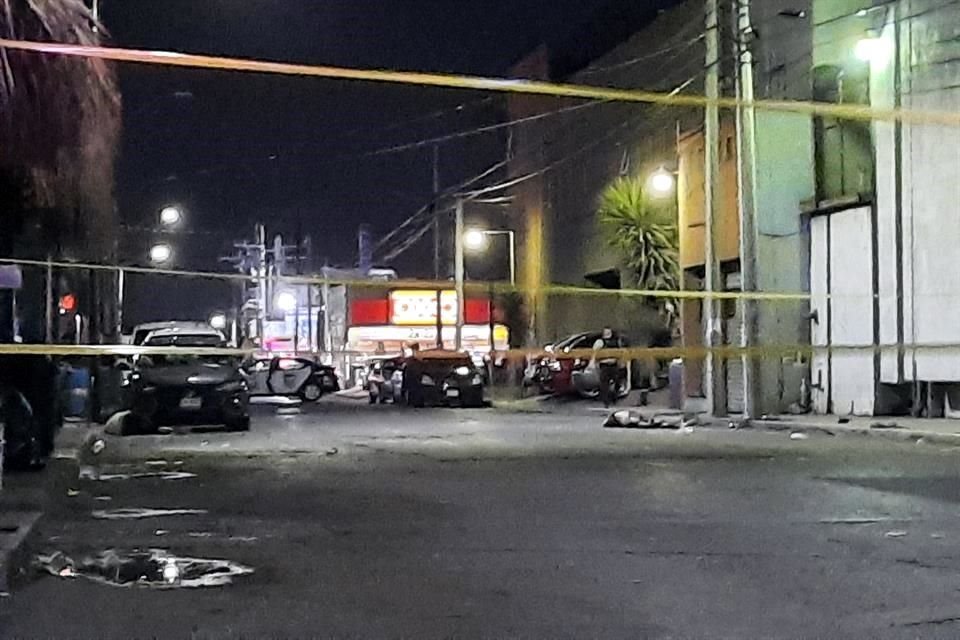 Tras salir de un bar, dos colombianos son asesinados.