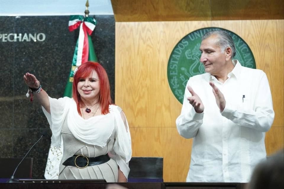 Layda Sansores en su toma de protesta como nueva Gobernadora de Campeche.