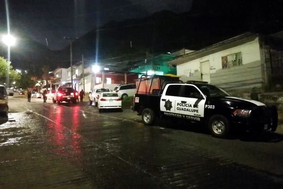 En la Col. Unidad Piloto, en Guadalupe, alrededor de las 22:00 horas fue reportada la ejecución a balazos de Juan Antonio Alejo Lucio, de 53 años, y otro hombre de Matehuala conocido como 'El Pifas'.