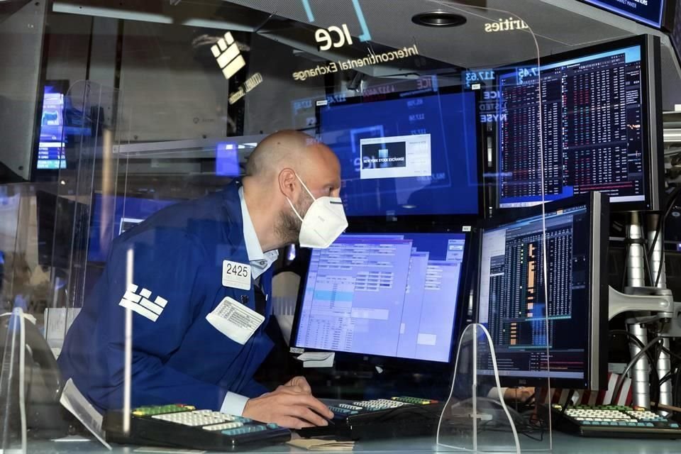 El S&P cerró en récord impulsado por reportes de empresas.