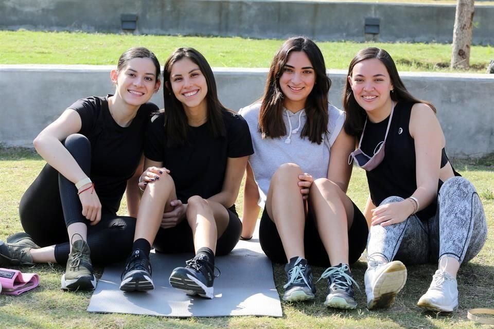 Marifer Concha, Daniela Morales, Frida Astorga y Marifer Ayala