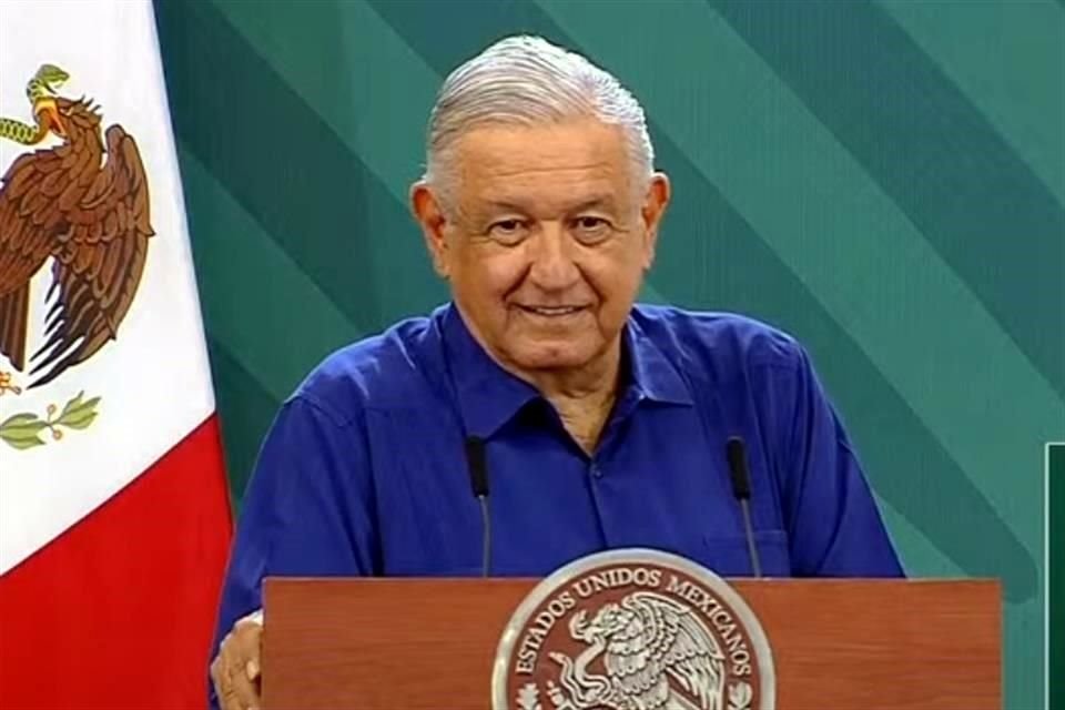 Andrés Manuel López Obrador en conferencia de prensa desde Puebla.