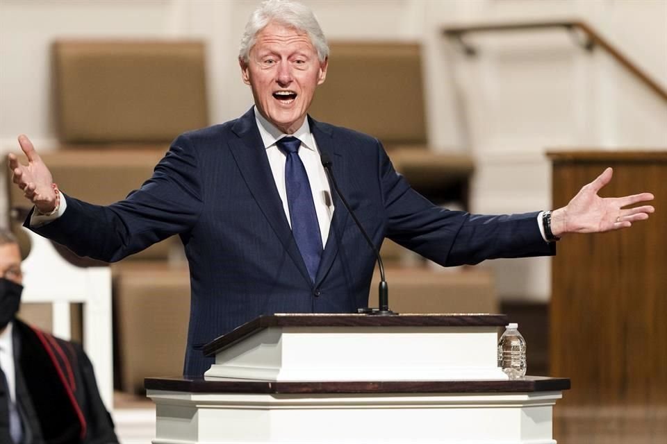 Bill Clinton, de 75 años, fue Presidente de EU de 1993 a 2001.
