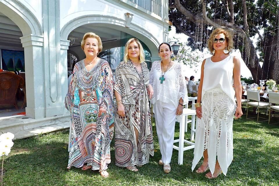 América Cortés, Cordelia Cortés, Nora Calderón y Sonia Marcos