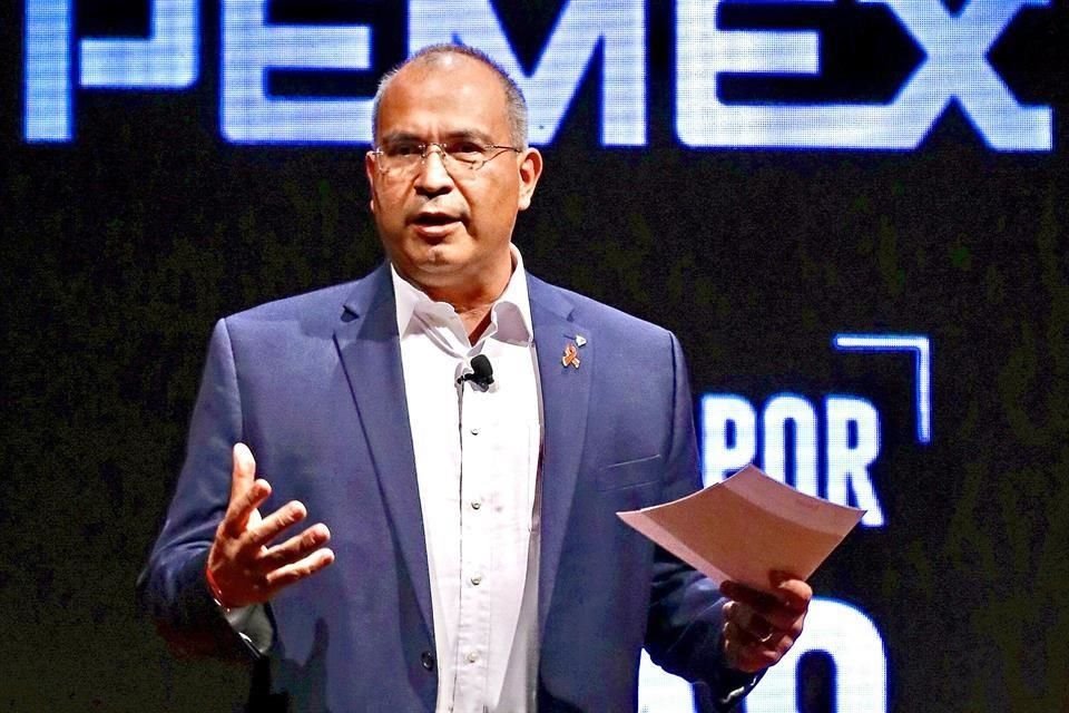 Interpol giró ficha roja contra ex director de Pemex Carlos Treviño, para que sea buscado en más de 190 países, por caso de Etileno XXI.
