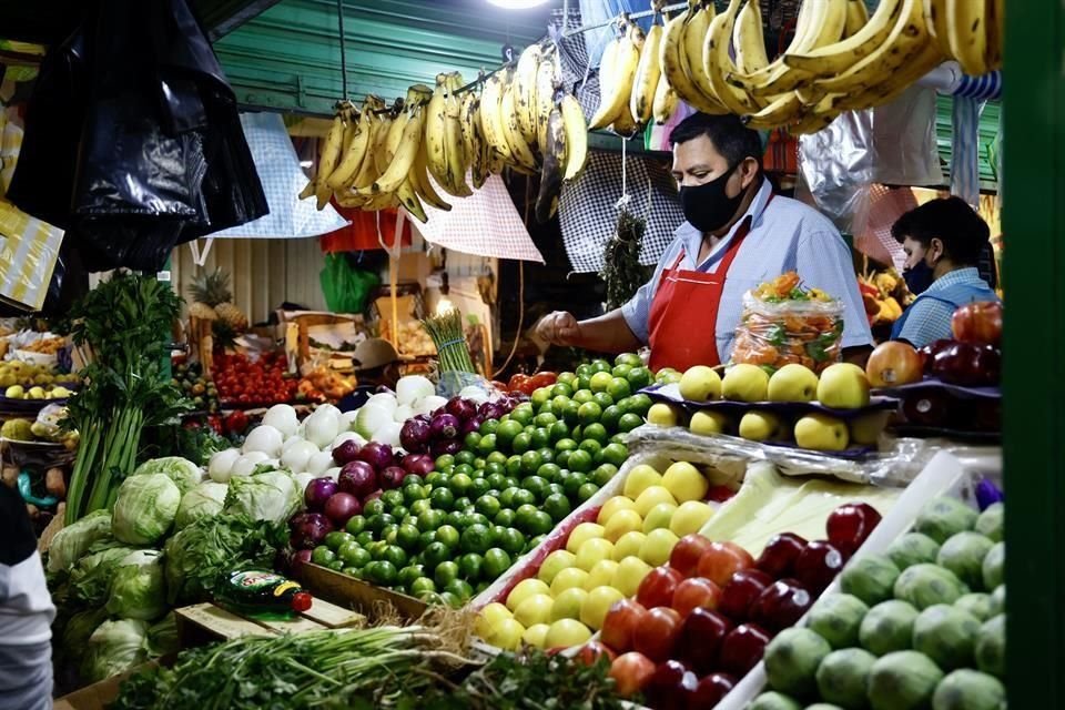 Un punto de la inflación anual fue contribuido por el rubro de frutas y verduras.