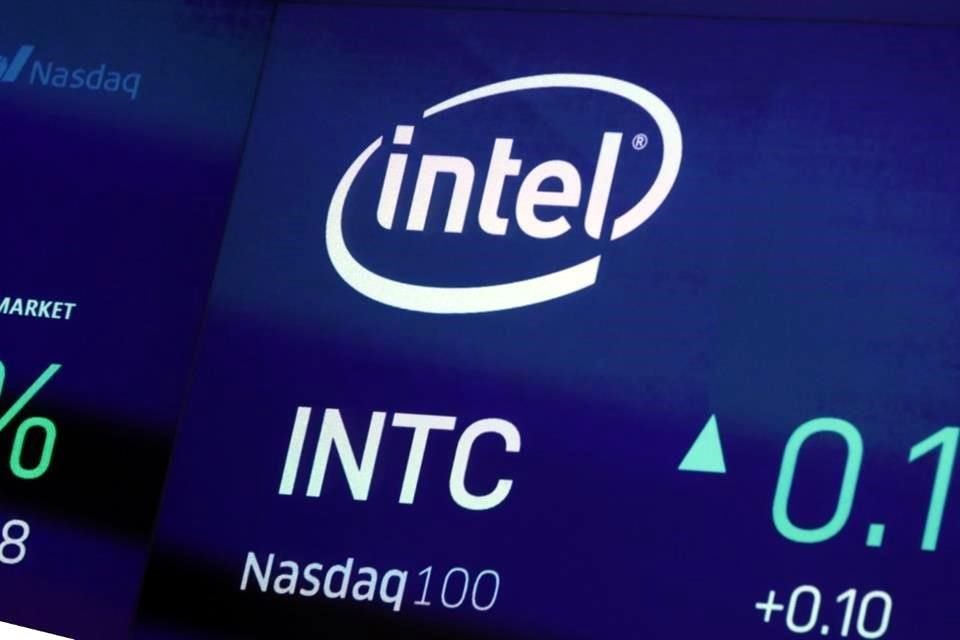 Las acciones de Intel caían en las operaciones posteriores al cierre del mercado.