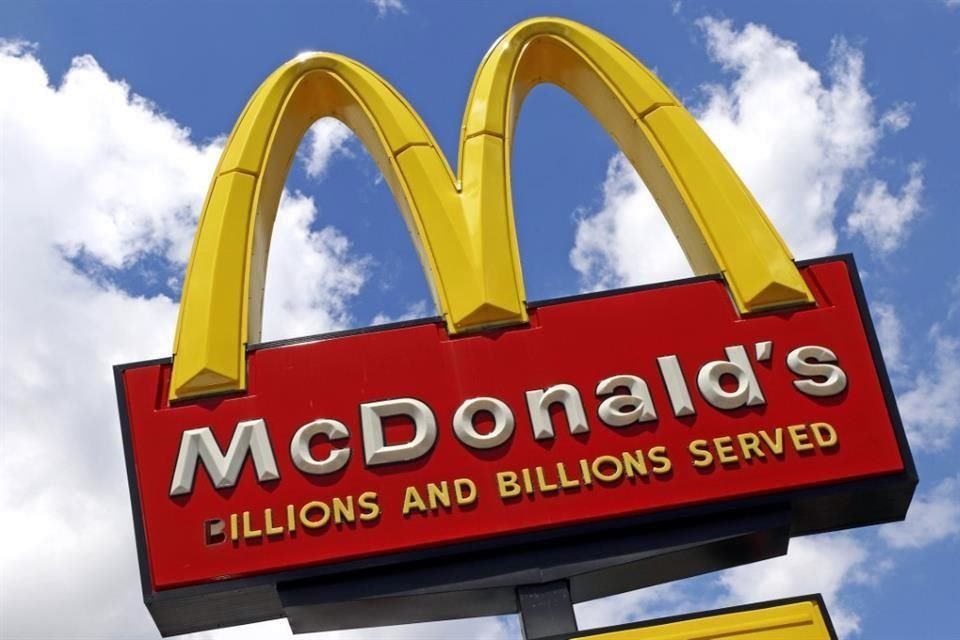 Los ingresos totales de McDonald's subieron en un 13 por ciento, a 6 mil 010 millones de dólares, en los tres meses finalizados el 31 de diciembre.