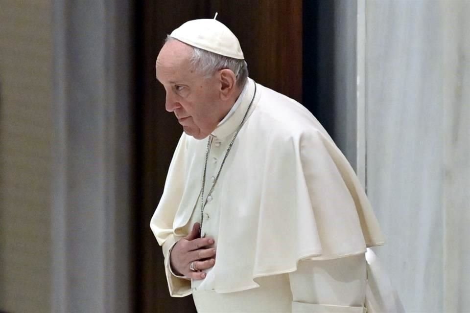El papa Francisco lamentó la situación en Ucrania, que pone en riesgo 'la paz de todos'.