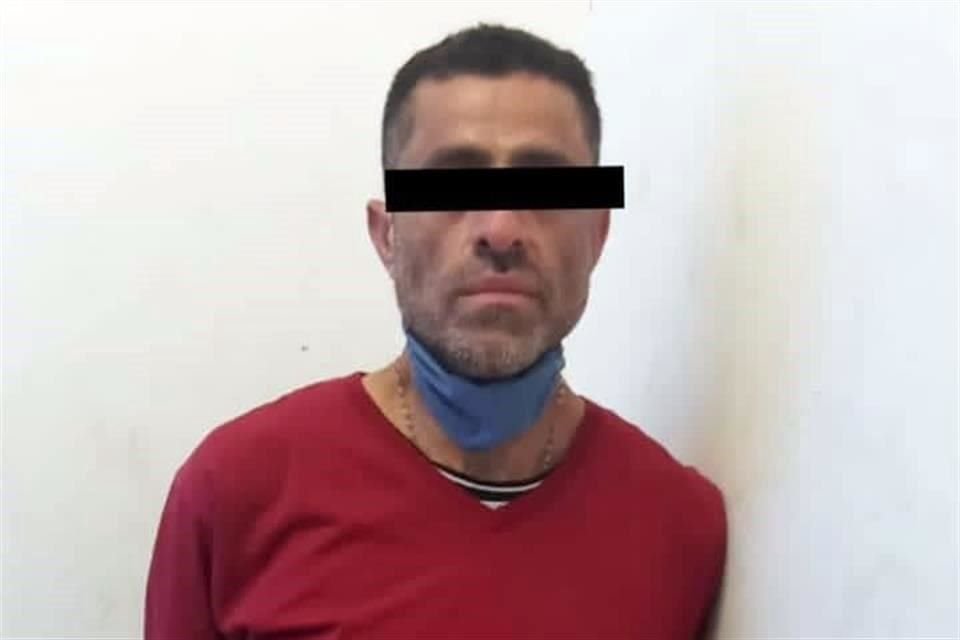 De acuerdo con informes de la Policía municipal se trata de Jesús N. de 46 años, detenido en la Colonia Los Pilares.