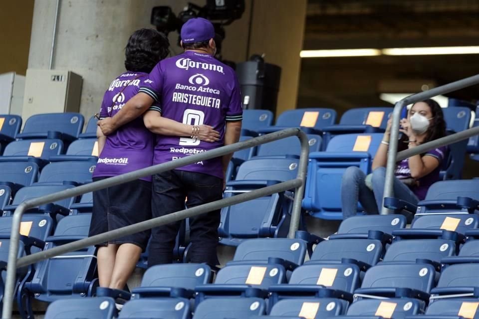 Observa el color en el BBVA en el duelo Rayados-Mazatlán.
