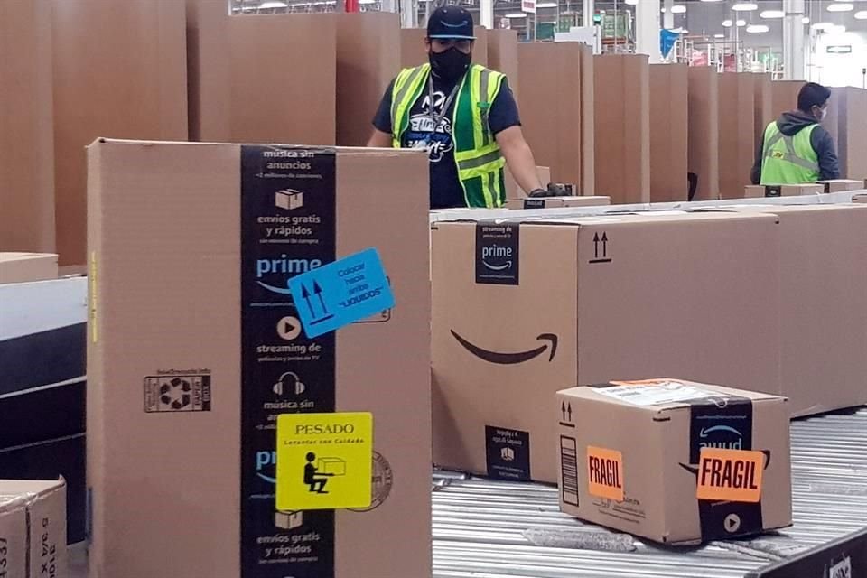 Actualmente, Amazon genera 7 mil 500 empleos directos en México.