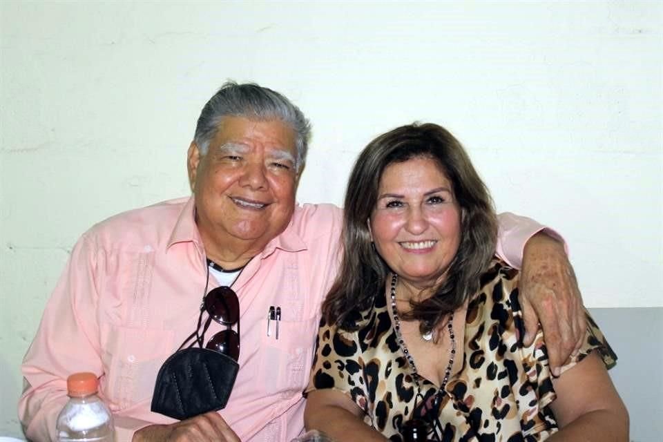 Juan Manuel Méndez y Myrna de Méndez
