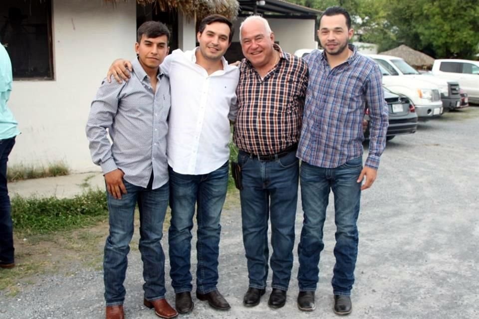 Ernesto Lozano, Édgar Lozano González, Ernesto Lozano García y Eduardo Lozano