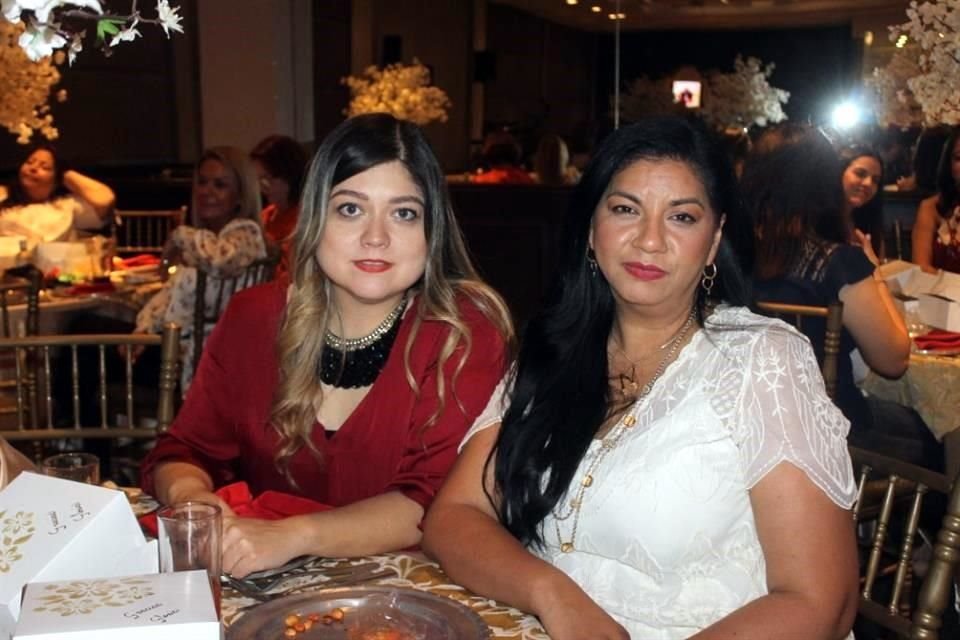 Karina Garza y Sonia Ramírez