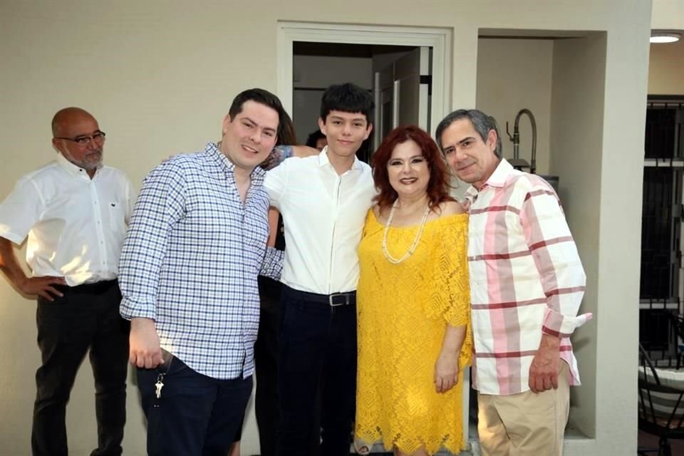 Pablo Ruiz Reza, Fernando Ruiz, Felicia Reza y Fernando Ruiz Mercado