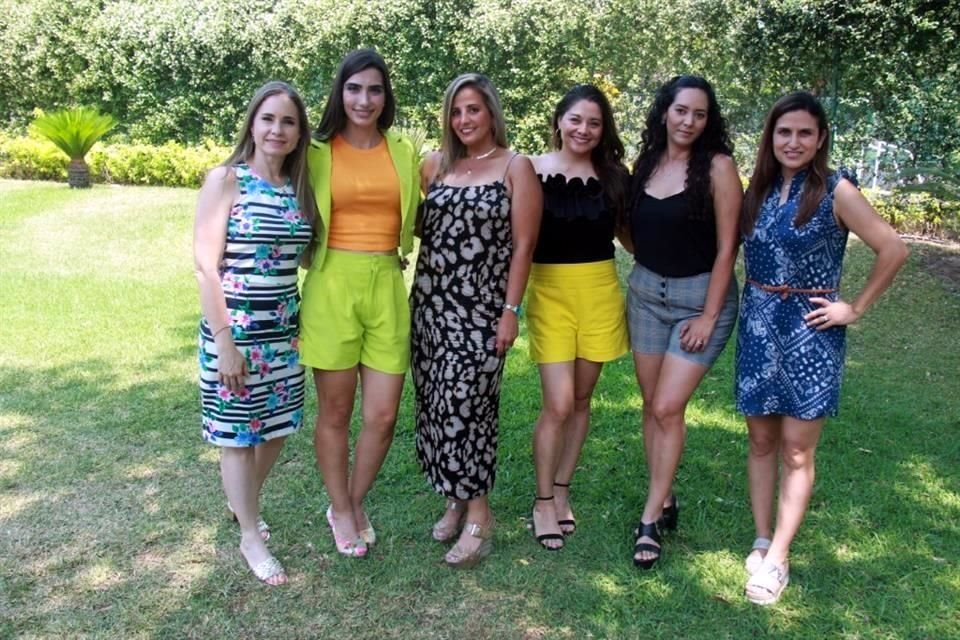 Ana Aispuro,  Érika Samantha González de Fernández,  Daniela Palacio de Brandi, Lucero Mejía, Reyna Mejía y Magda Aguilar