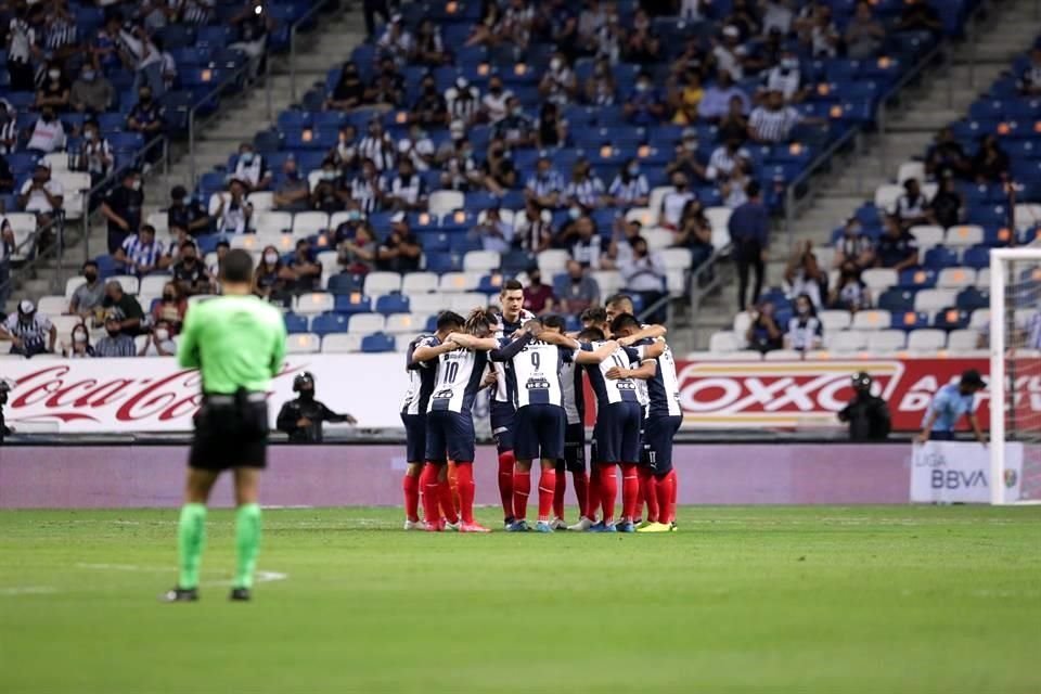Observa las imágenes del partido Rayados-Mazatlán en el BBVA.