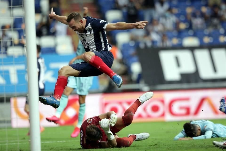 Observa las imágenes del partido Rayados-Mazatlán en el BBVA.