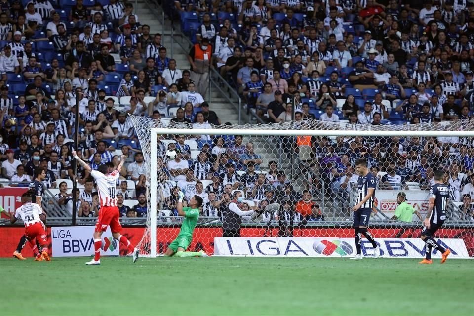 El gol de Jhon Murillo con el que el Atlético de San Luis le dio la vuelta al marcador sobre Rayados.