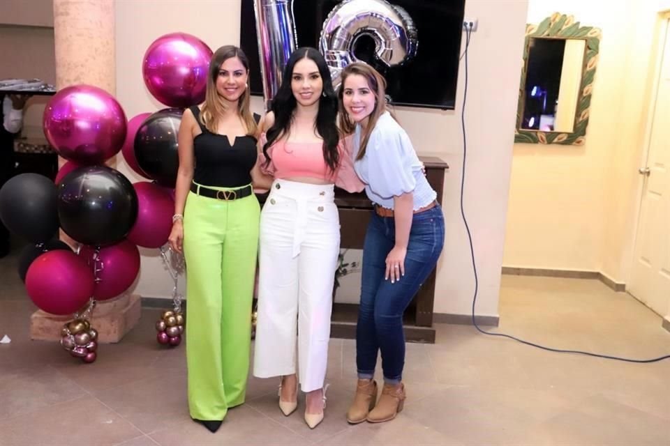 Selina González, Diana Ramírez y Paola Velázquez