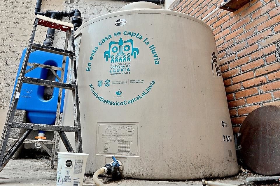 El Congreso solicitó a la Sedema difundir entre la población el programa para cosechar lluvia.