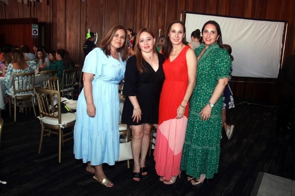 Martha Báez, Mariana de Martínez, Lily Martínez de Cantú y Karla Guerra