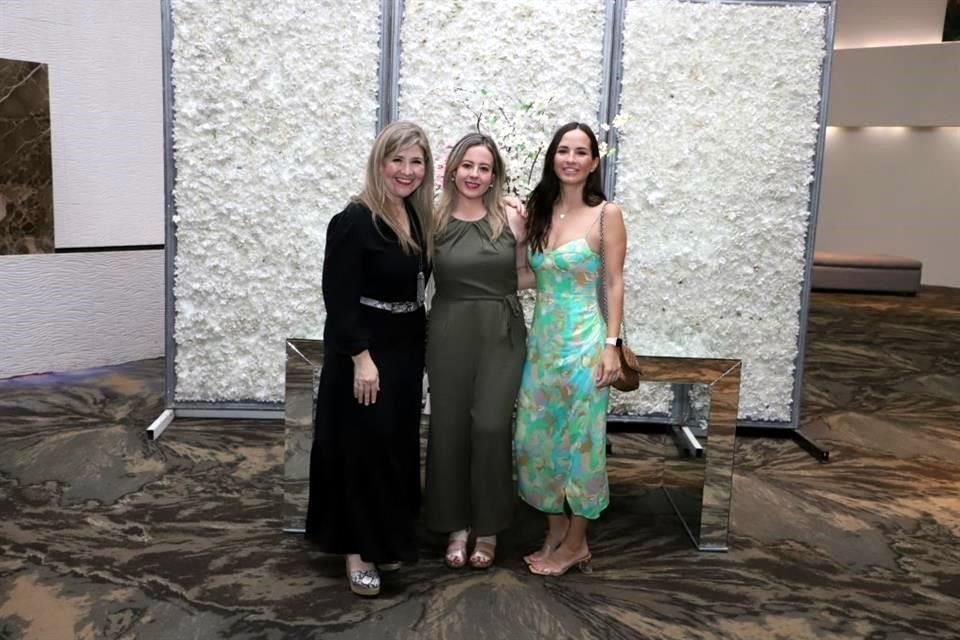 Rosy Guerra de Chaya, Dalia López y Gabriela Lucio