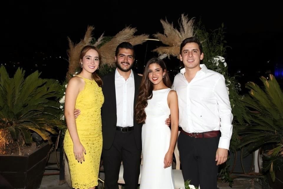 Fernanda Hernández, Andrés Santoy, Angie Dávalos y Alejandro Mireles
