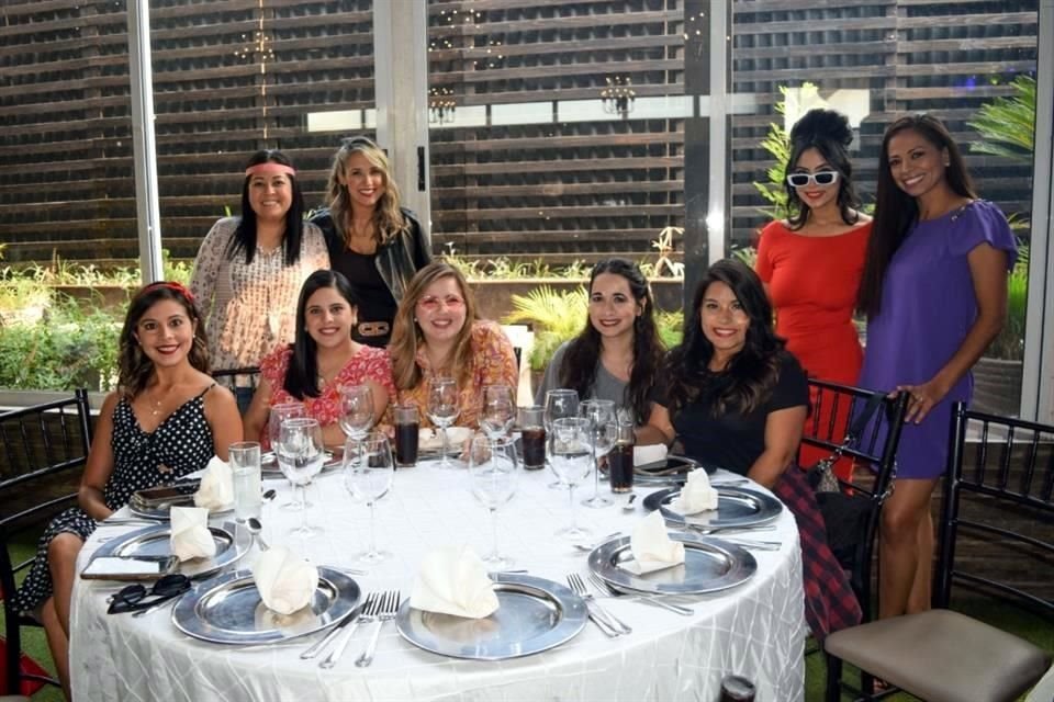 Lilian Salazar, Rocío Soto, Katia Zepeda, Ana Laura Pérez, Grecia Garza, Andrea Espinosa, Erika Álvarez,  Karen  Zepeda y Alejandra Tijerina