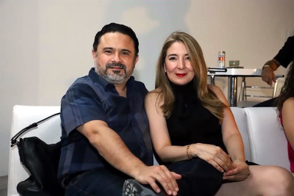 Mario Rodríguez y Adriana Moreno
