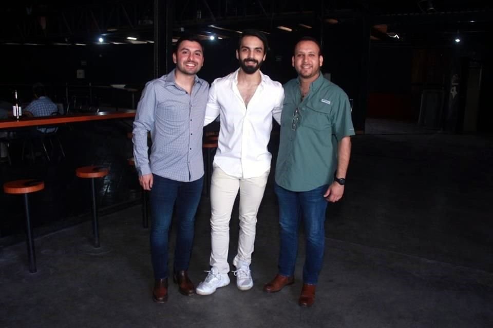 Mauricio Martínez, Éric Reyes y Ricardo Sáenz