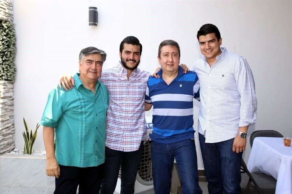 David Santoy Plowells, Andrés Santoy, Alfonso Dávalos Díaz de Sandi y David Santoy