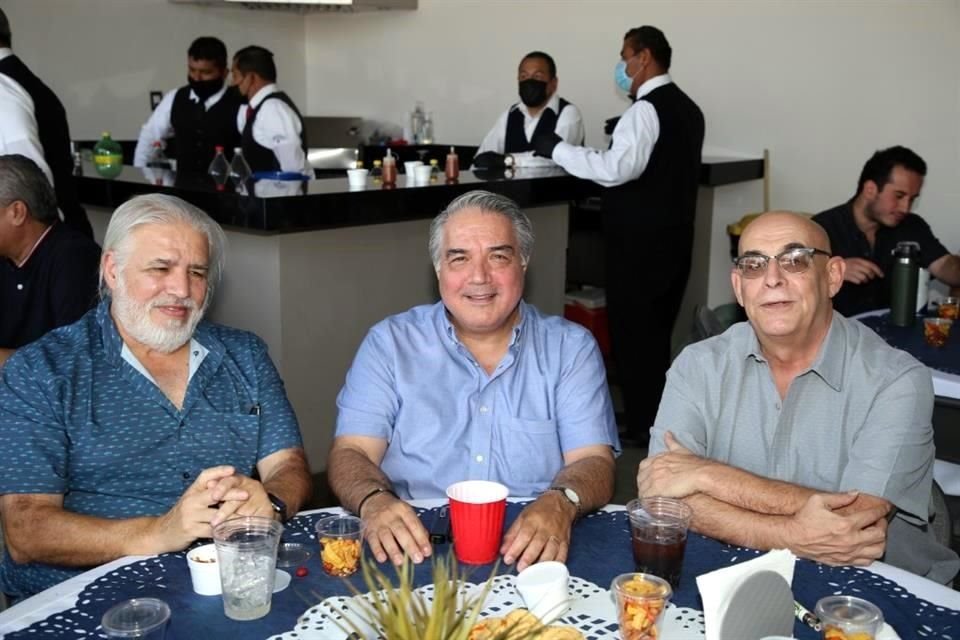 Rodolfo García, Jaime Saldaña y Abiel Mascareñas