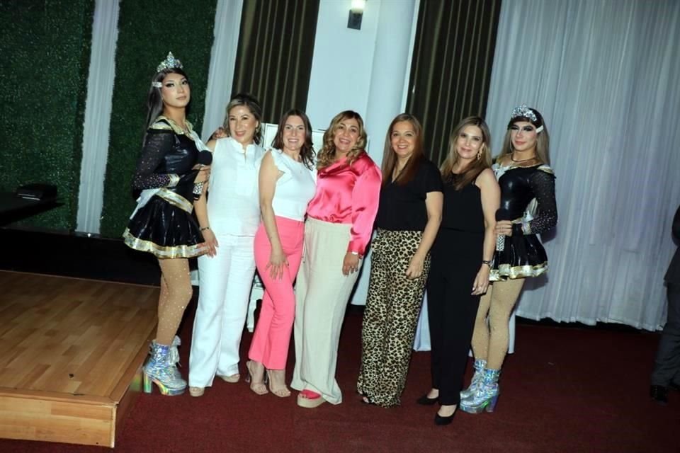 Cristina de Quintanilla, Diana de de León, Ángela Muñoz, Ale Villarreal y Lolys Elizondo
