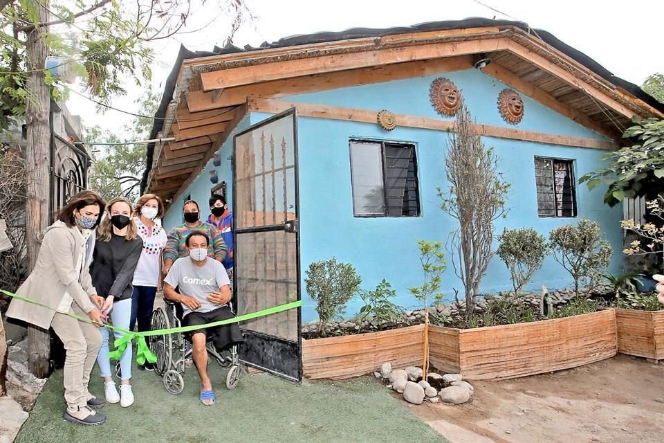 La fundación Enrique Yturria García construye en La Alianza las primeras viviendas ecológicas como parte de su programa para transformar la comunidad.