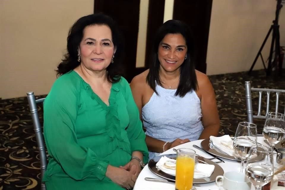 Silvia Villarreal y Cinthia Matabuena