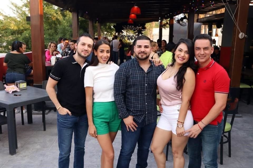 Emmanuel Mata, Valeria Ramos, Brandon Carrillo, Marina Sierra y Adalberto Cavazos