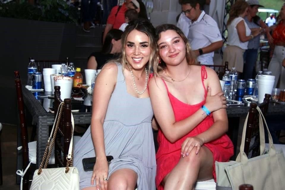 Ana García y Natalia Reyes