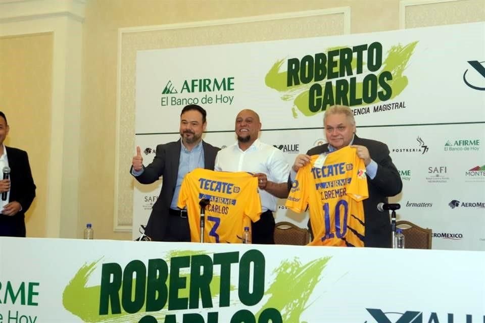 Jorge Vázquez, Roberto Carlos y Carlos Bremer