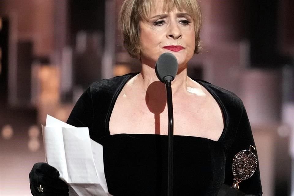 La mítica Patti Lupone ganó como Actriz de Musical, por 'Company'.